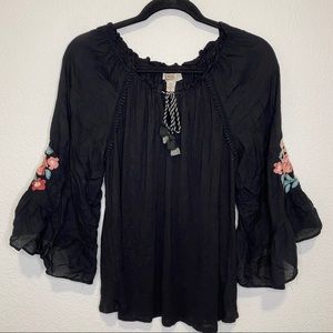 American Vintage bell sleeve floral  top